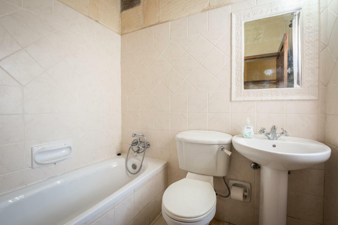 Valley View - Holiday Farmhouse With Private Pool In-In-Nadur Extérieur photo