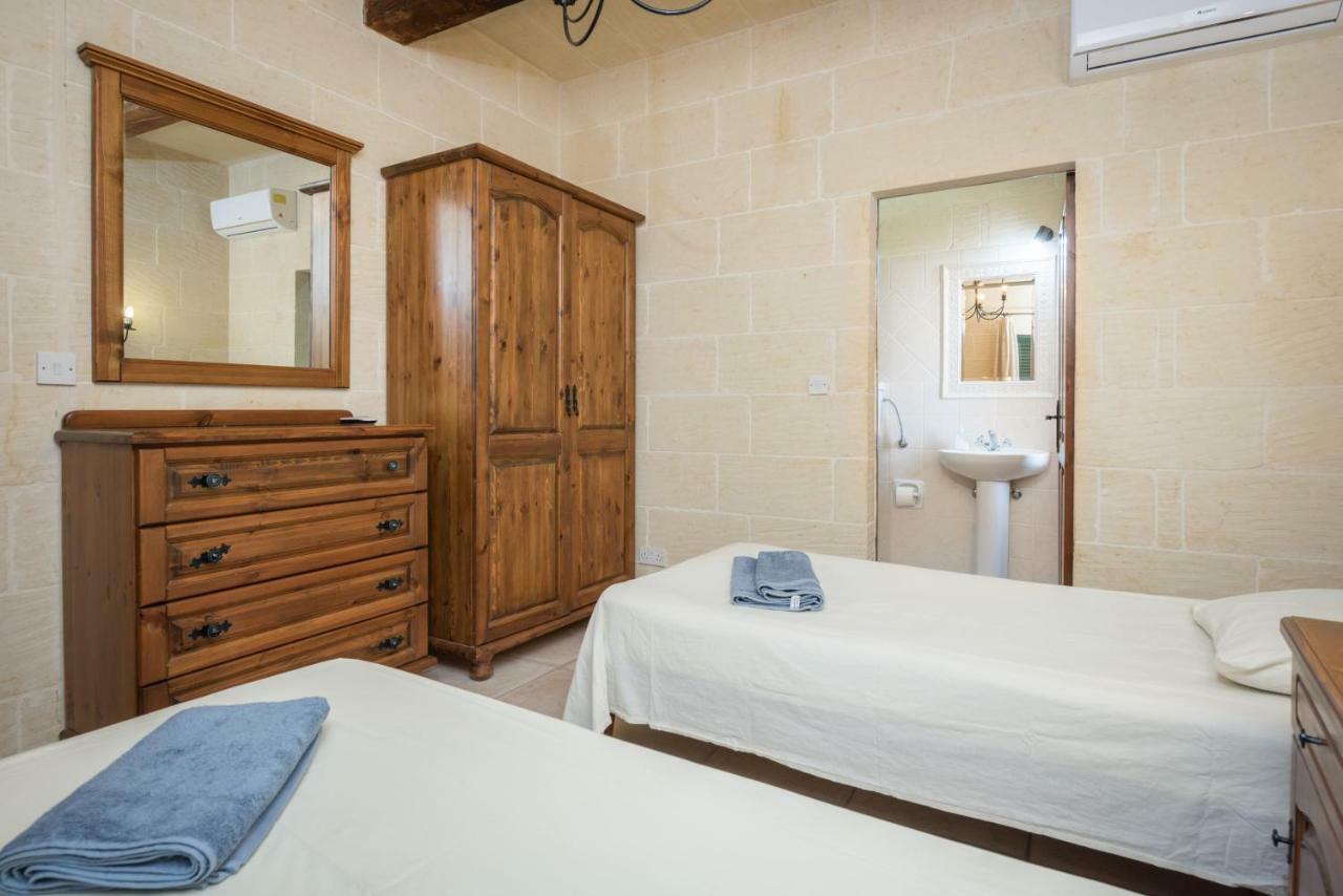 Valley View - Holiday Farmhouse With Private Pool In-In-Nadur Extérieur photo