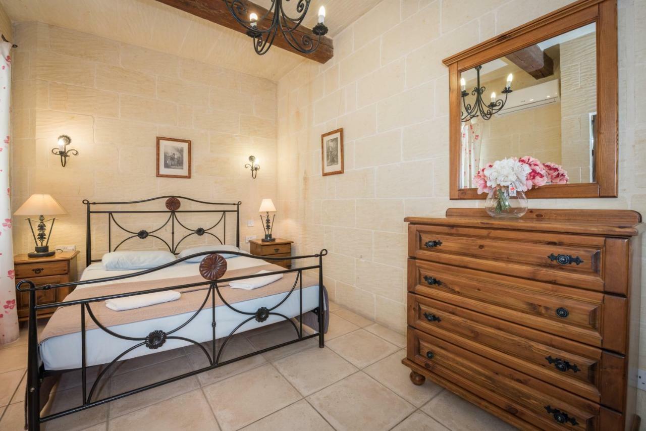 Valley View - Holiday Farmhouse With Private Pool In-In-Nadur Extérieur photo